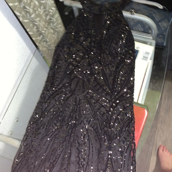 Dress - Picture 2 of 2